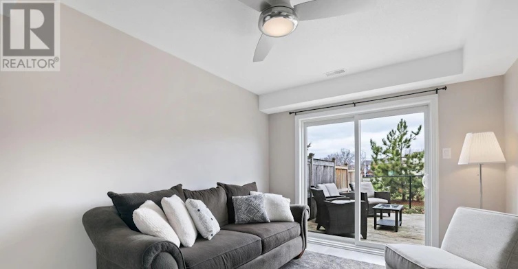 411 Coldwater Crescent, Ottawa, ON, K2M 0J3 - 9