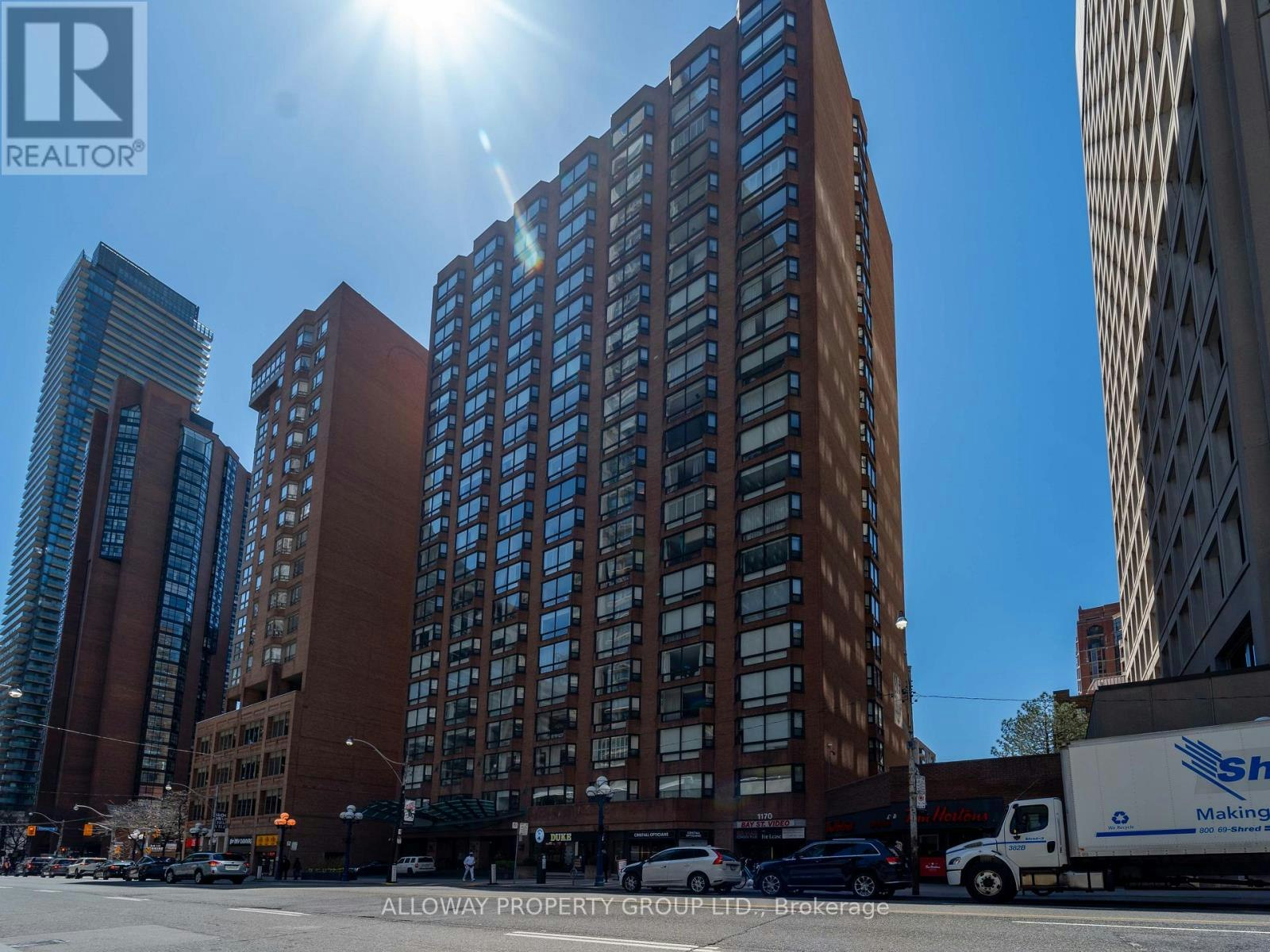 1305-1166 Bay Street, Toronto, ON, M5S 2X8