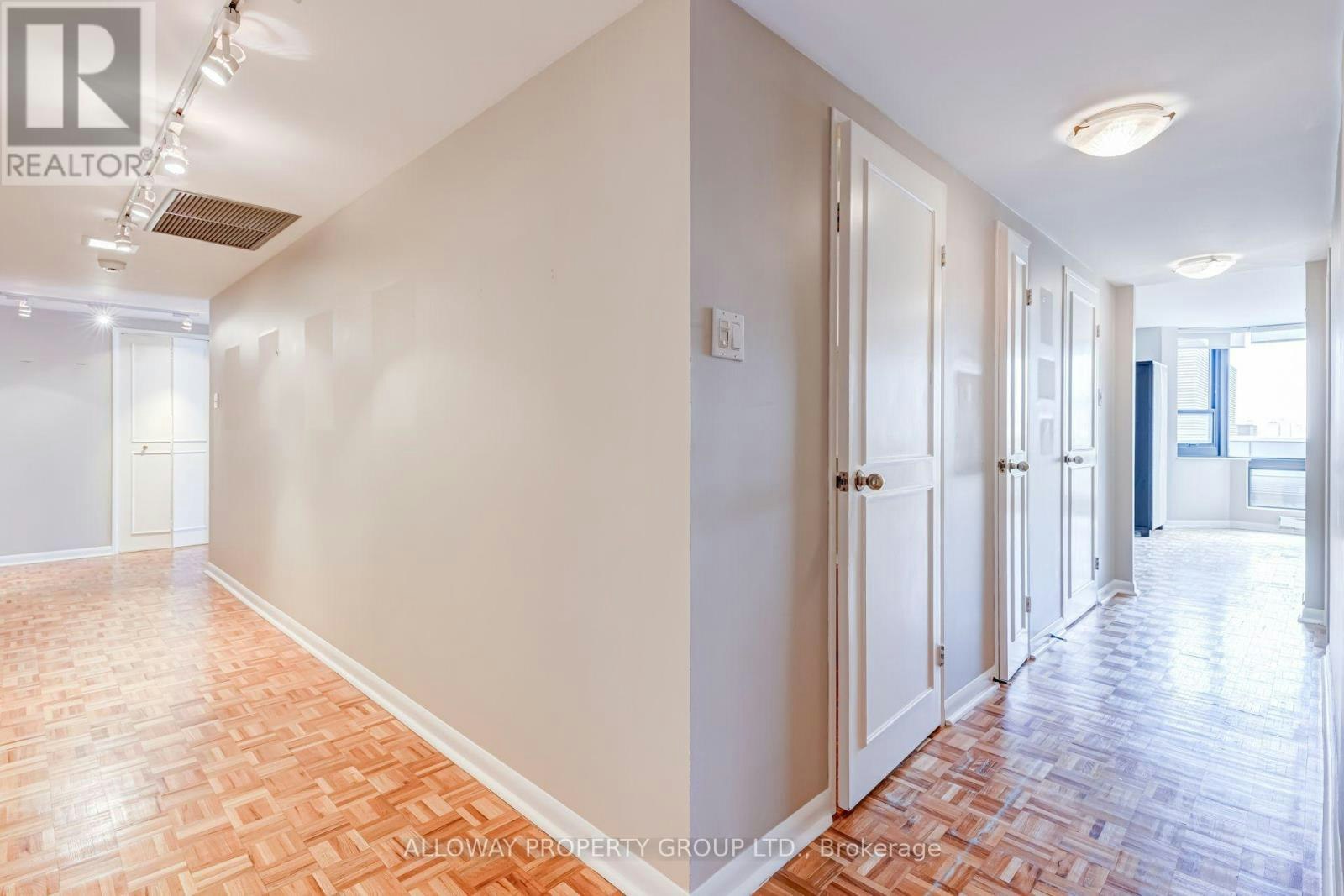 1305-1166 Bay Street, Toronto, ON, M5S 2X8 - 22
