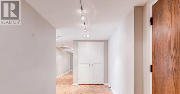 1305-1166 Bay Street, Toronto, ON, M5S 2X8 - 4