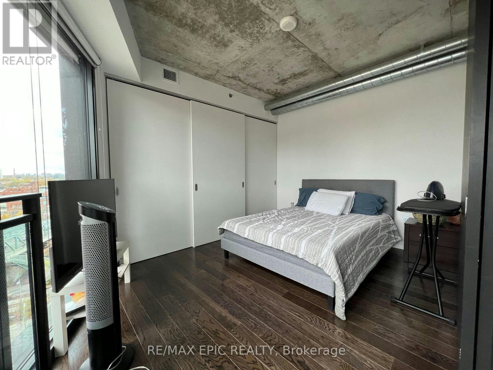 1003-51 Trolley Crescent, Toronto, ON, M5A 0E9 - 5
