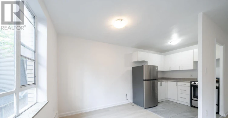 302-77 Erskine Avenue, Toronto, ON, M4P 1Y5 - 6