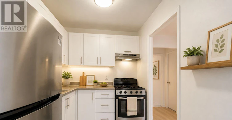 302-77 Erskine Avenue, Toronto, ON, M4P 1Y5 - 10