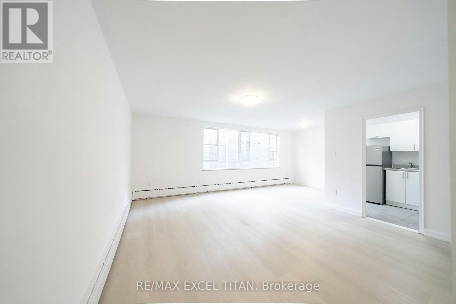 302-77 Erskine Avenue, Toronto, ON, M4P 1Y5 - 8