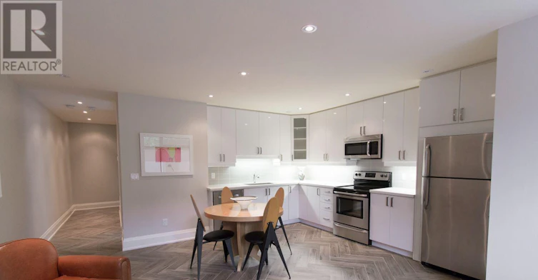 2A-692 Mount Pleasant Road, Toronto, ON, M4S 2N3
