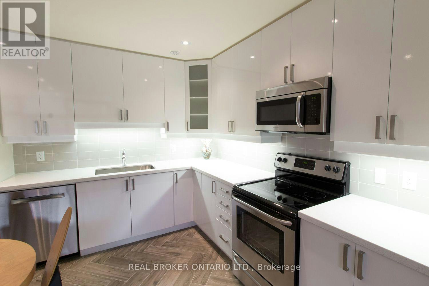 2A-692 Mount Pleasant Road, Toronto, ON, M4S 2N3 - 6