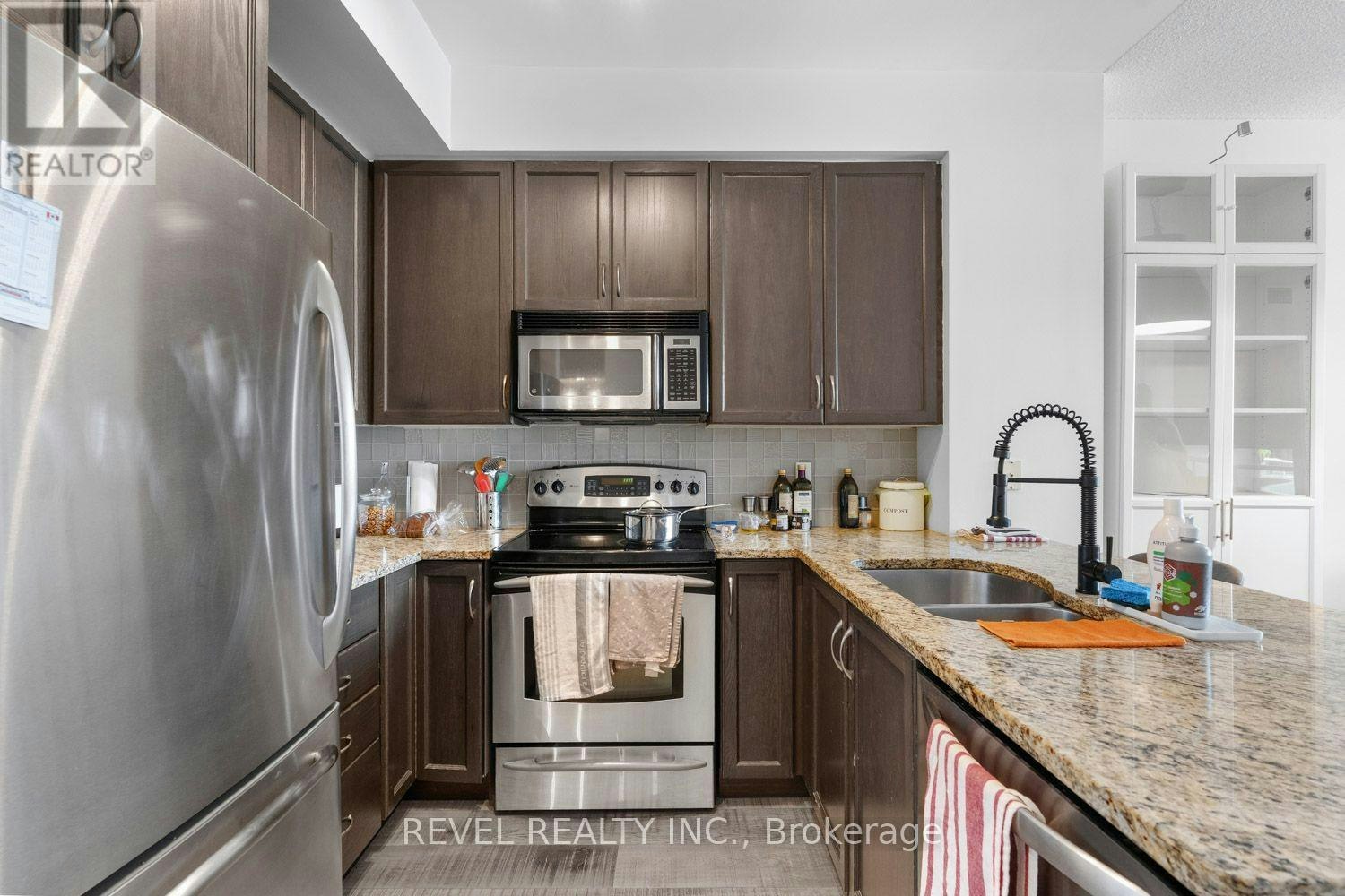 1119-438 King Street W, Toronto, ON, M5V 3T9 - 11