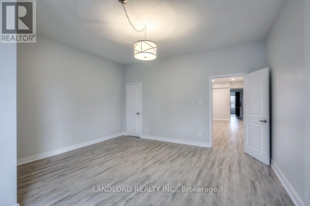 2-37 Grange Avenue, Toronto, ON, M5T 1C6 - 13