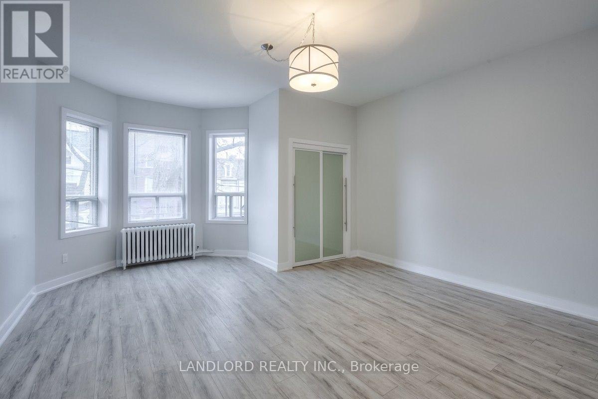 2-37 Grange Avenue, Toronto, ON, M5T 1C6 - 11