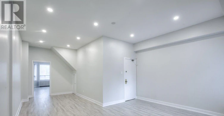 2-37 Grange Avenue, Toronto, ON, M5T 1C6 - 6