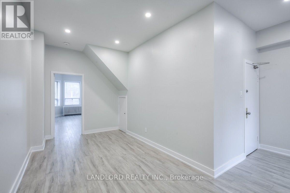 2-37 Grange Avenue, Toronto, ON, M5T 1C6 - 7