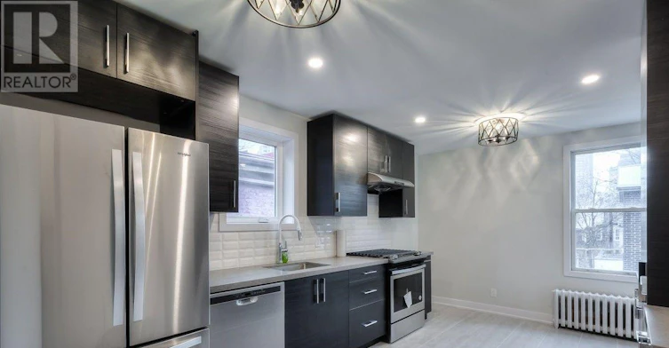2-37 Grange Avenue, Toronto, ON, M5T 1C6