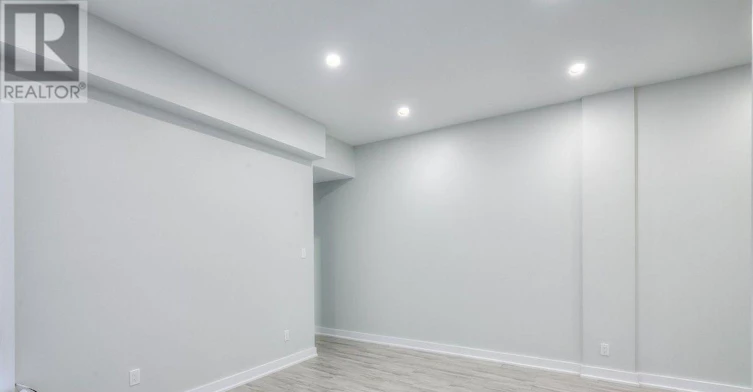 2-37 Grange Avenue, Toronto, ON, M5T 1C6 - 5