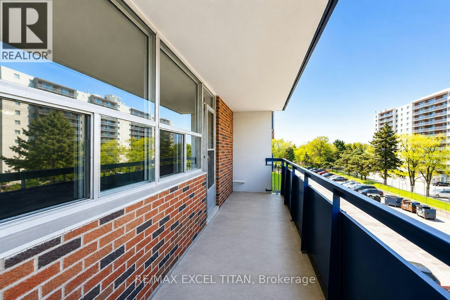 910-5 Glamorgan Avenue, Toronto, ON, M1P 4P1 - 15