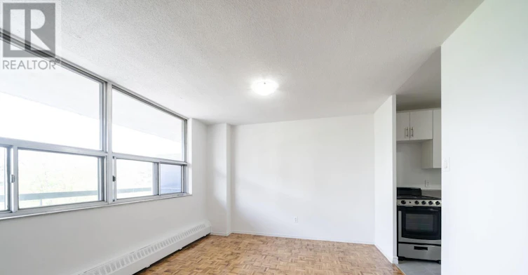 910-5 Glamorgan Avenue, Toronto, ON, M1P 4P1 - 12