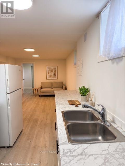 B-562 Mulock Court, Newmarket, ON, L3Y 5H2 - 10