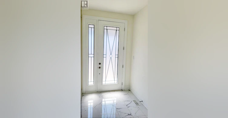 14 Boiton Street, Richmond Hill, ON, L4S 0J4 - 4