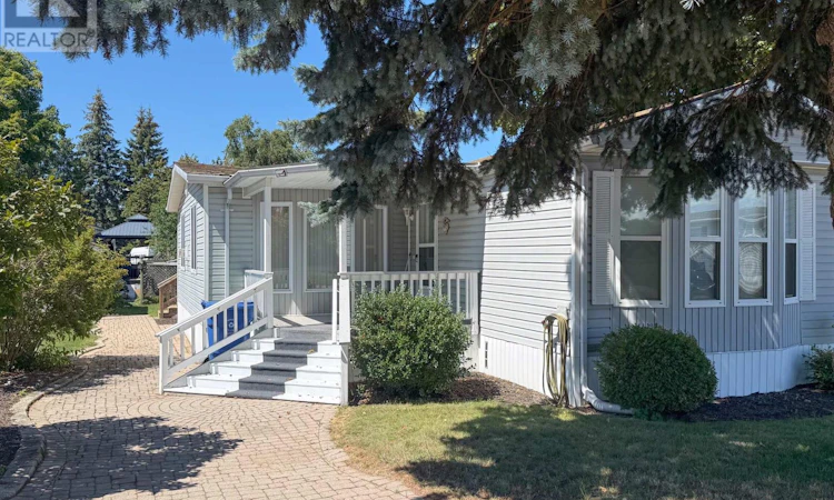 55 Algonquin Lane