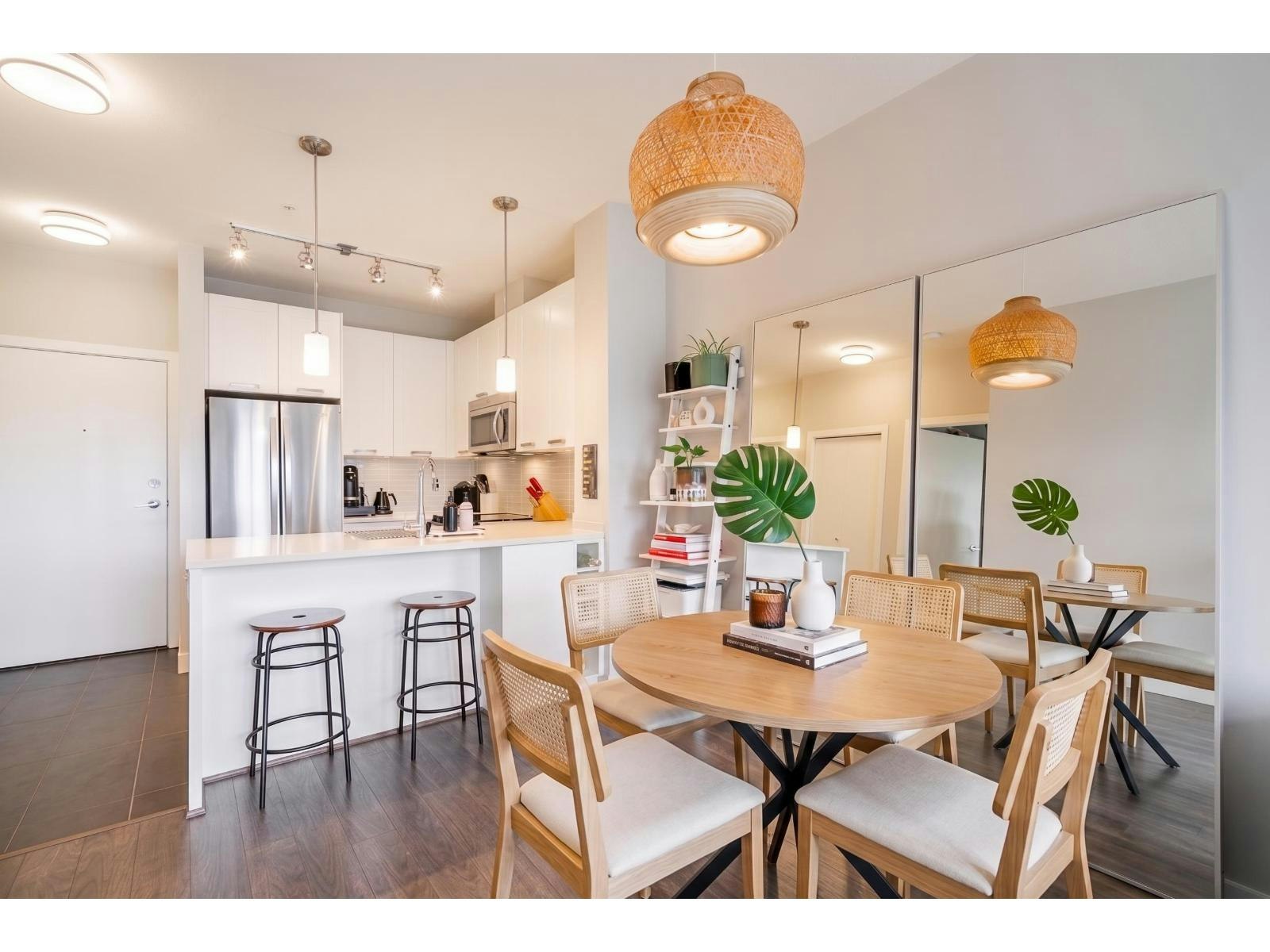405-15388 105 Avenue, Surrey, BC, V3R 0C4