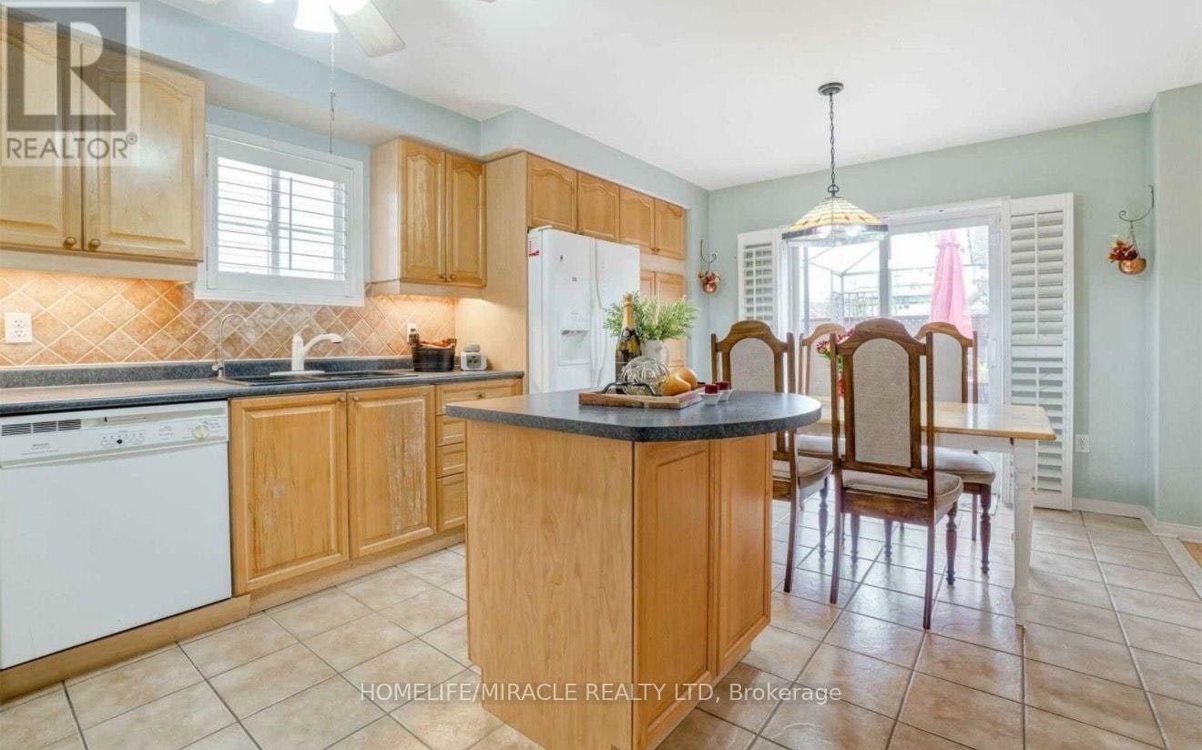 216 Van Scott Drive, Brampton, ON, L7A 1V9 - 9