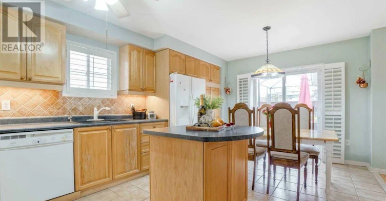 216 Van Scott Drive, Brampton, ON, L7A 1V9 - 9
