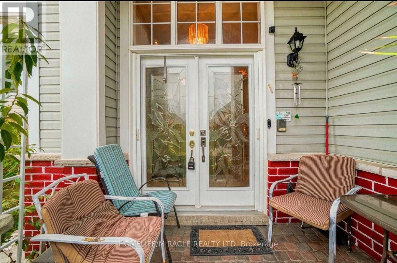 216 Van Scott Drive, Brampton, ON, L7A 1V9 - 3
