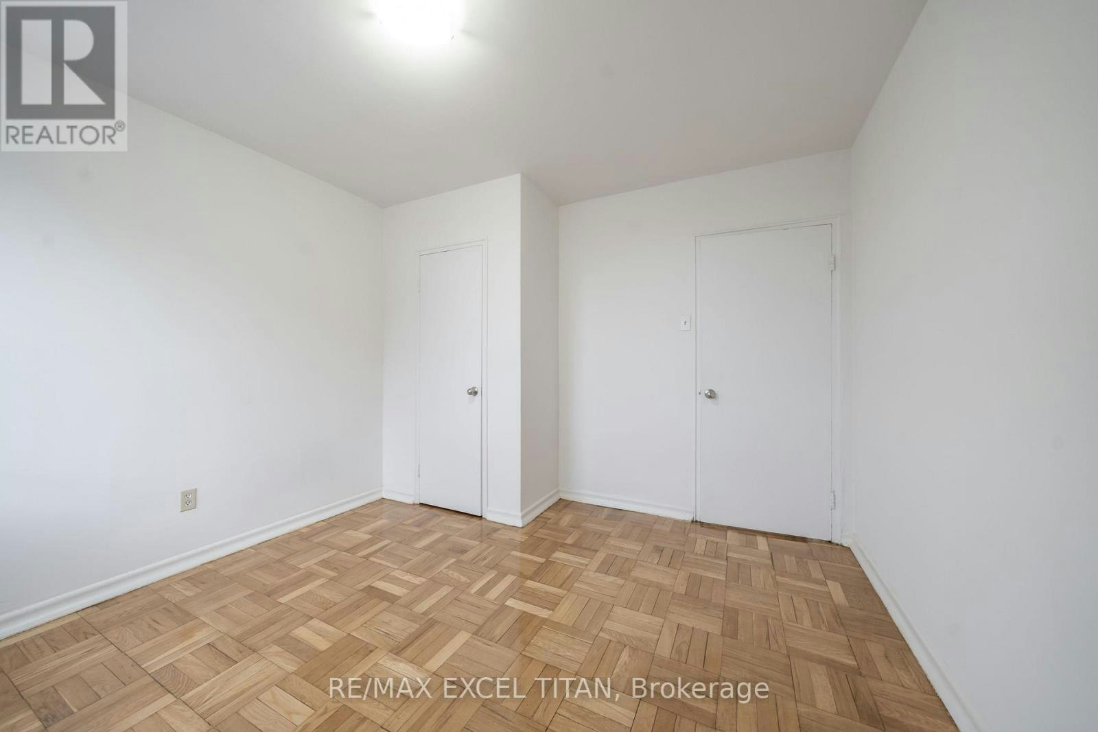 103-2507 Eglinton Avenue W, Toronto, ON, M6M 1S9 - 4