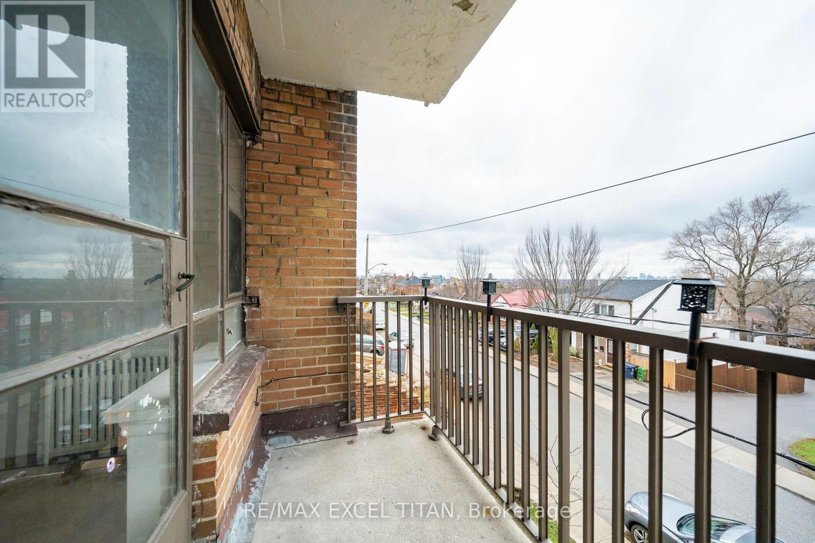 103-2507 Eglinton Avenue W, Toronto, ON, M6M 1S9 - 12