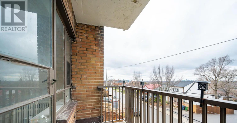 103-2507 Eglinton Avenue W, Toronto, ON, M6M 1S9 - 12