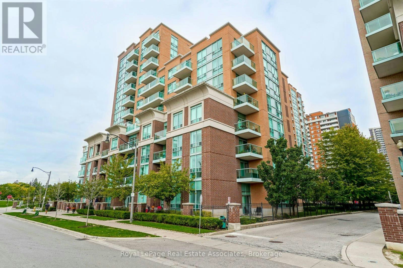 306-11 Michael Power Place, Toronto, ON, M9A 5G3 - 2