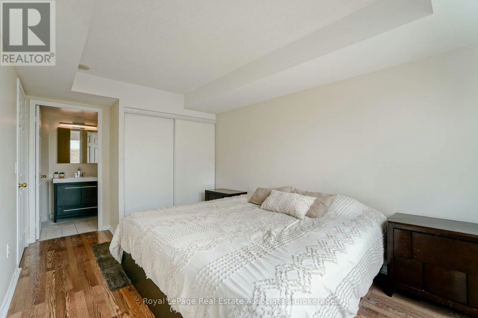 306-11 Michael Power Place, Toronto, ON, M9A 5G3 - 18