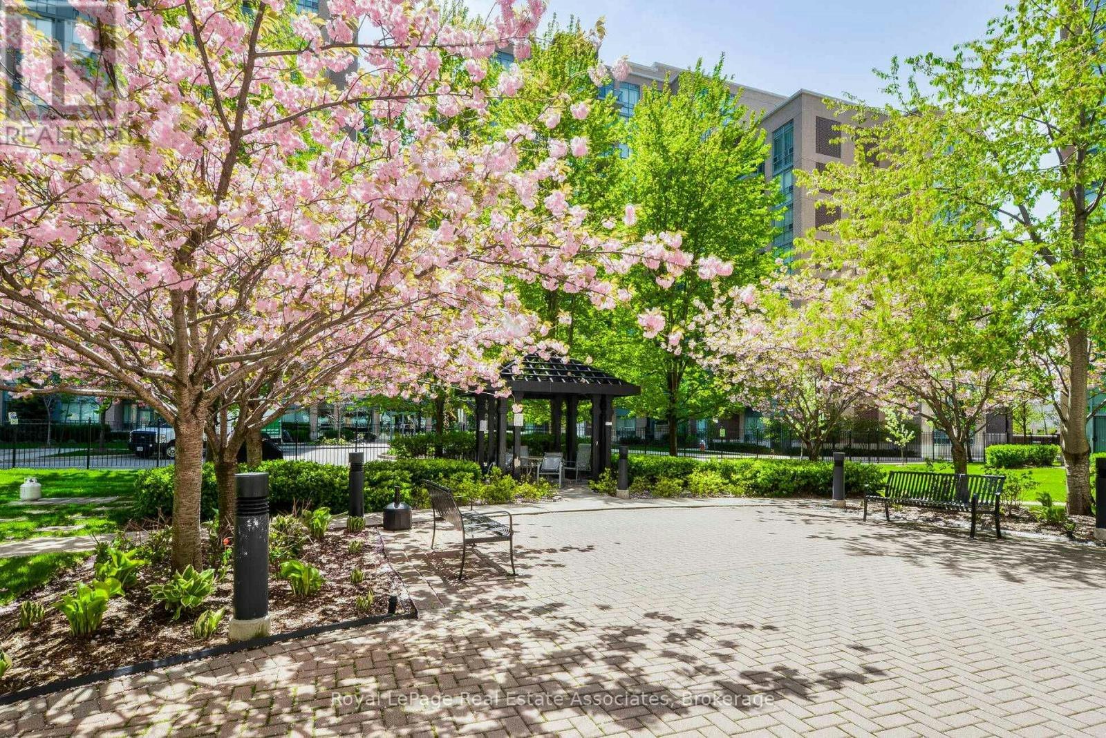306-11 Michael Power Place, Toronto, ON, M9A 5G3 - 30