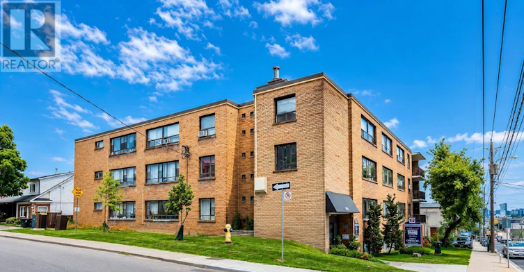 308-2515 Eglinton Avenue W, Toronto, ON, M6M 1T2