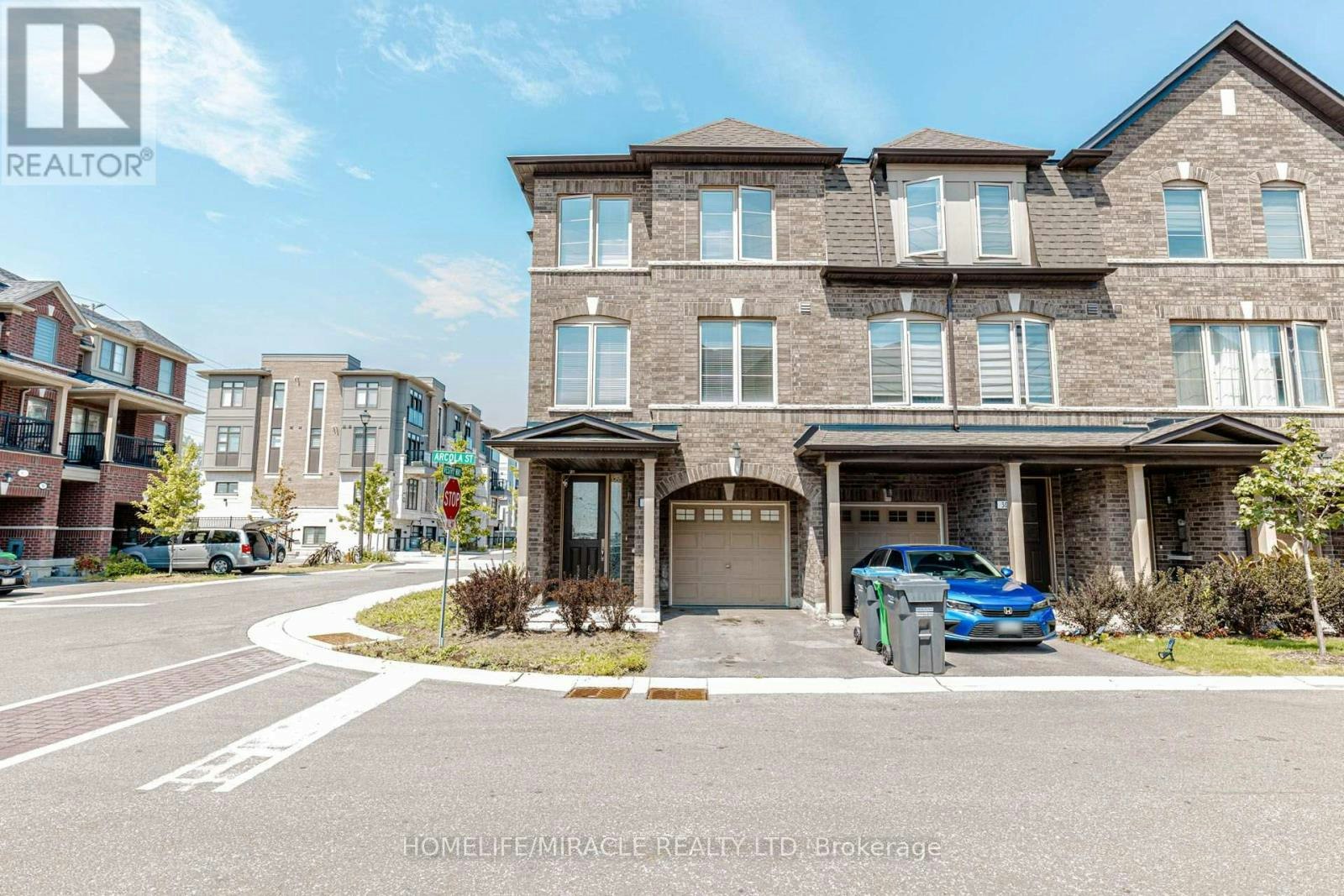 32 Arcola Street, Brampton, ON, L6P 4N7