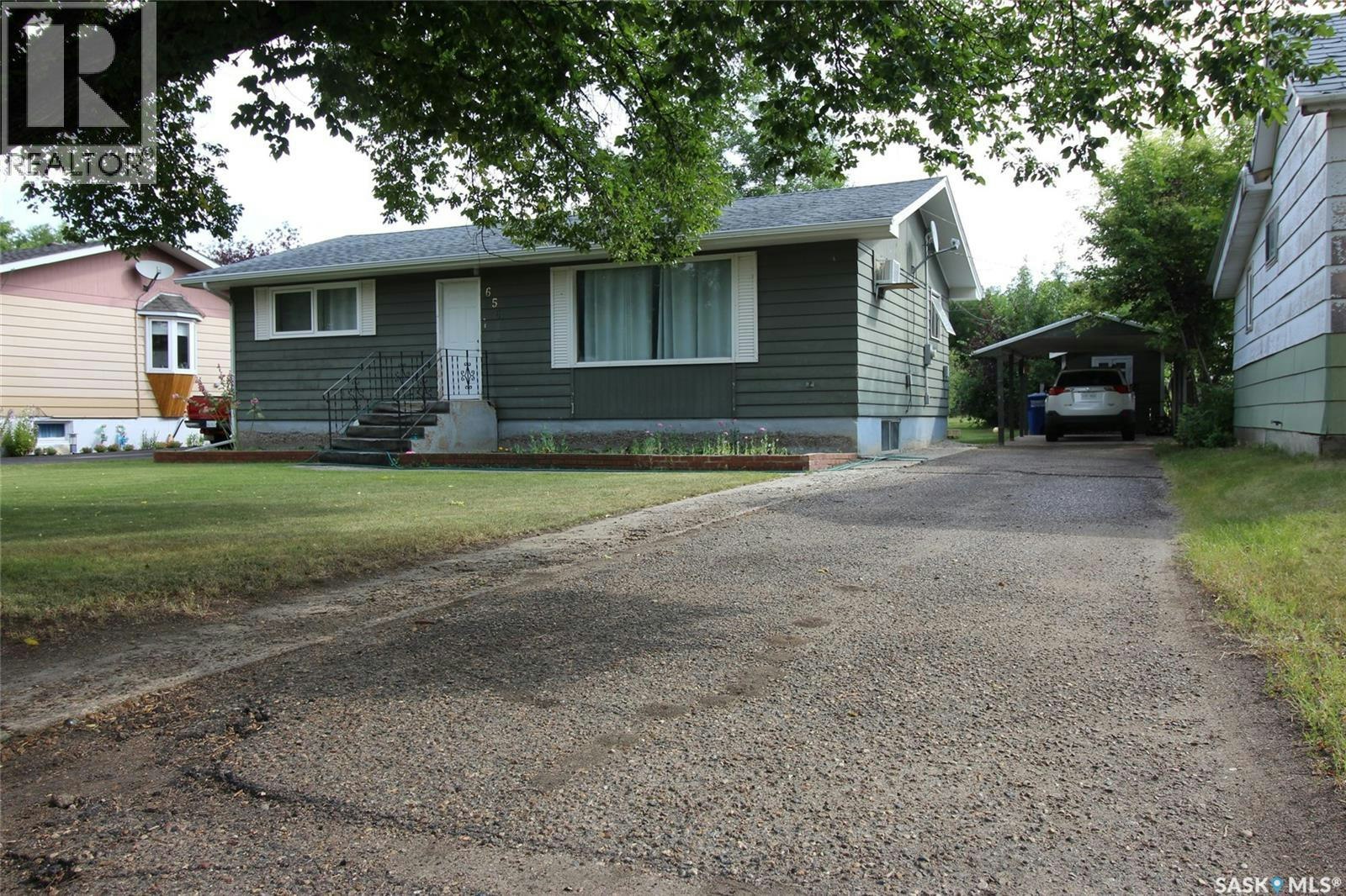 656 4th Street W, Shaunavon, SK, S0N 2M0