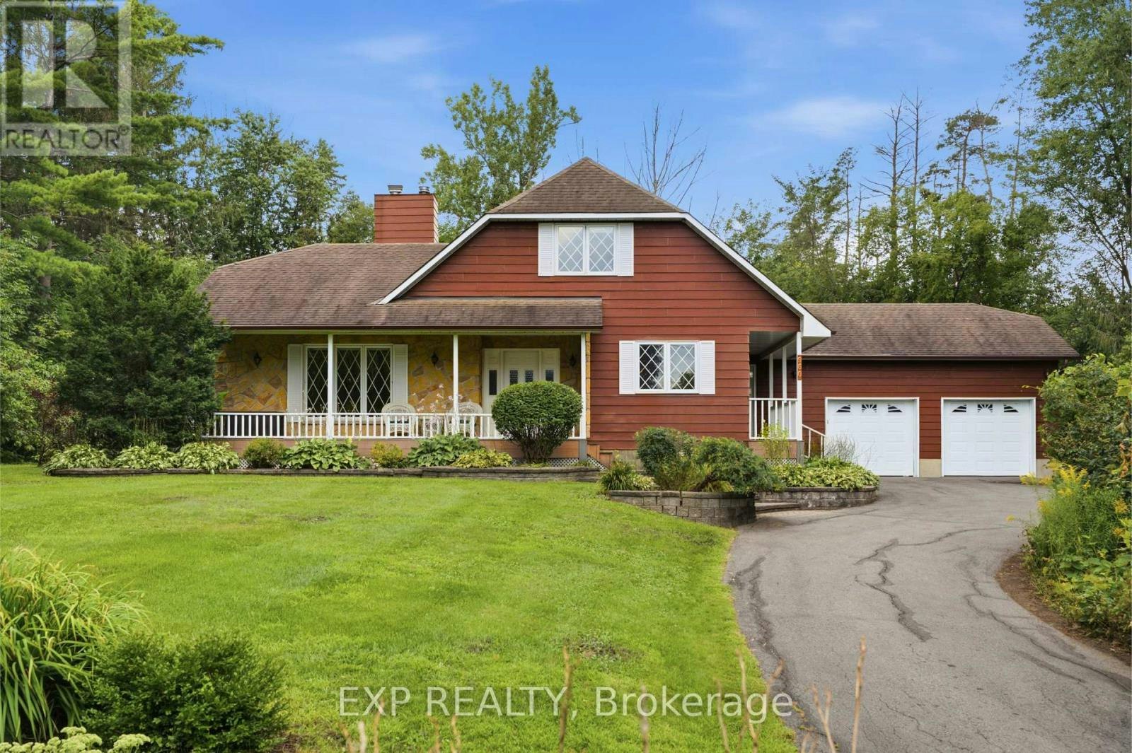 960 Quigley Hill Road, Cumberland, ON, K4C 1H1
