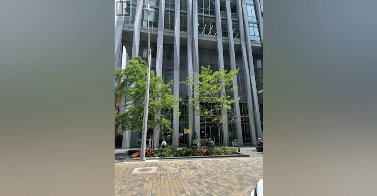2402-1 Yorkville Avenue, Toronto, ON, M4W 0B1 - 3