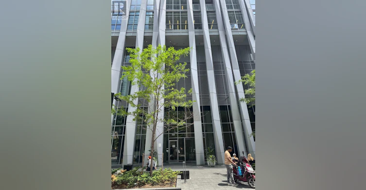 2402-1 Yorkville Avenue, Toronto, ON, M4W 0B1 - 2