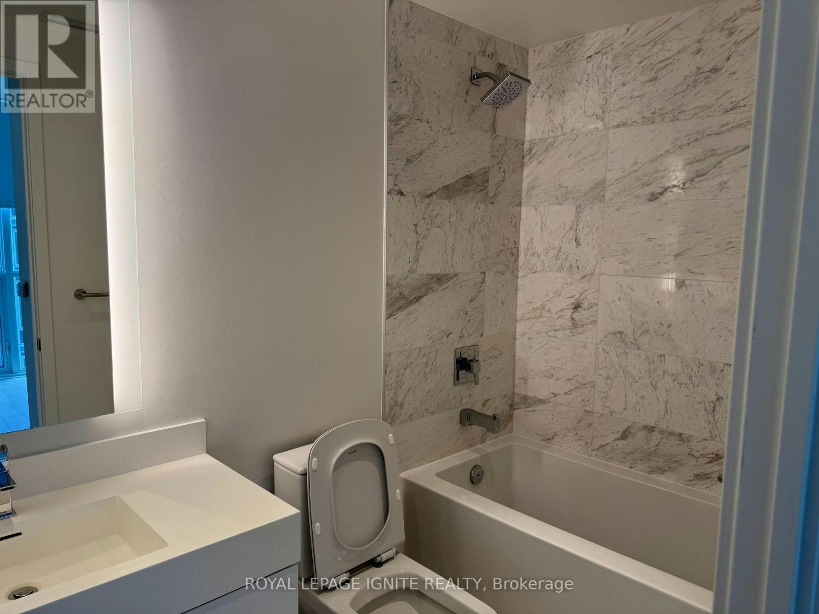 2402-1 Yorkville Avenue, Toronto, ON, M4W 0B1 - 21