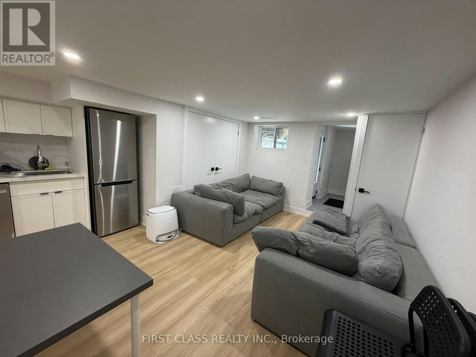 BASEMENT-431 Roxton Road, Toronto, ON, M6G 3R5 - 8