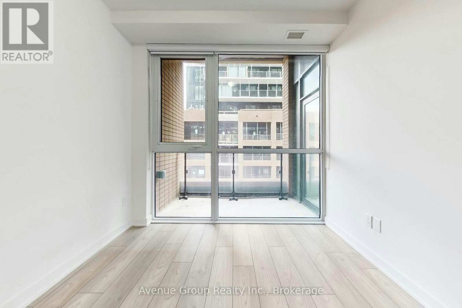 631-8 Tippett Road, Toronto, ON, M3H 0E7 - 24