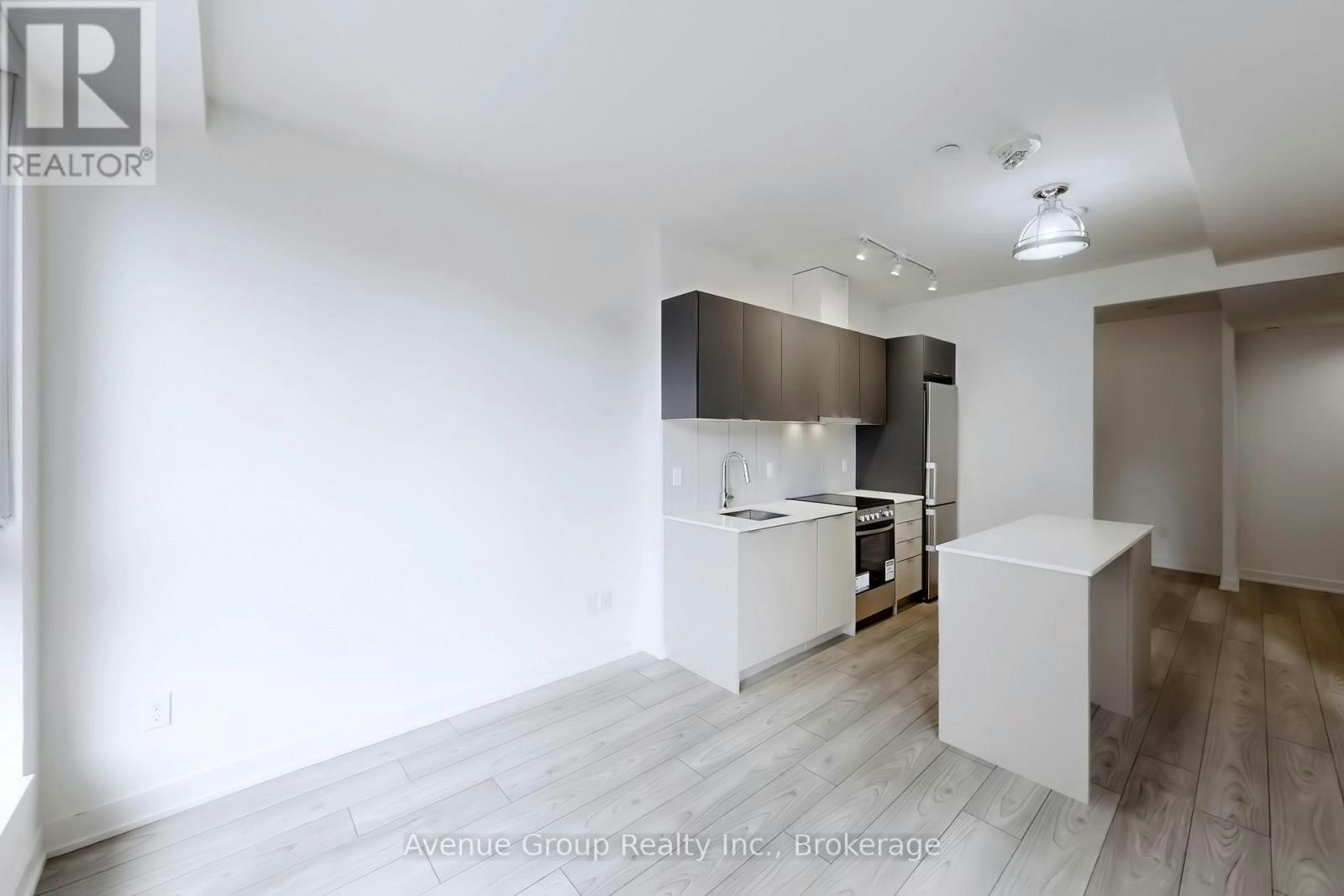 631-8 Tippett Road, Toronto, ON, M3H 0E7 - 10