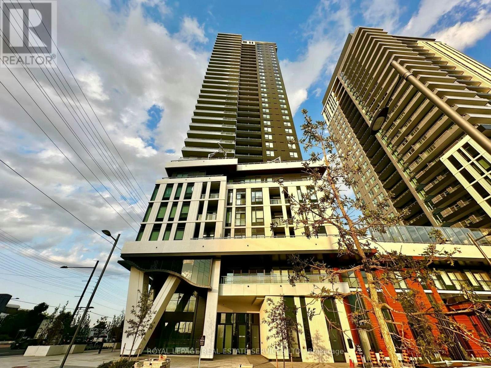 901-5 Meadowdale Road, Toronto, ON, L4K 0C7 - 2