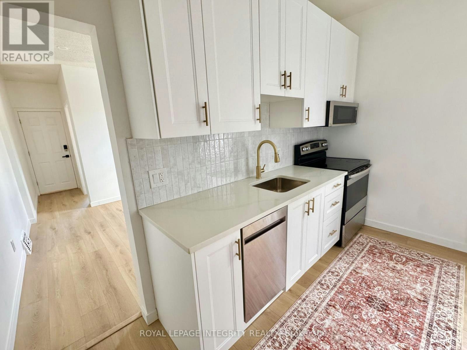 1-920 Gladstone Avenue, Ottawa, ON, K1R 6Y4