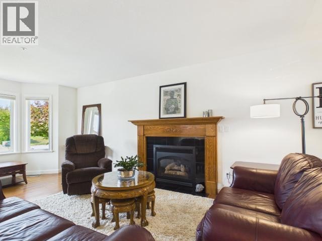 3400 Ontario Avenue, Powell River, BC, V8A 5M7 - 6