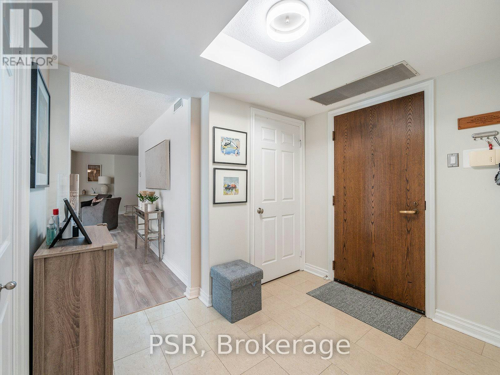 602-164 Cumberland Street, Toronto, ON, M5R 1A8 - 4