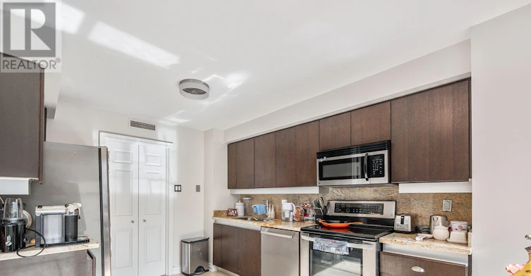 602-164 Cumberland Street, Toronto, ON, M5R 1A8 - 16