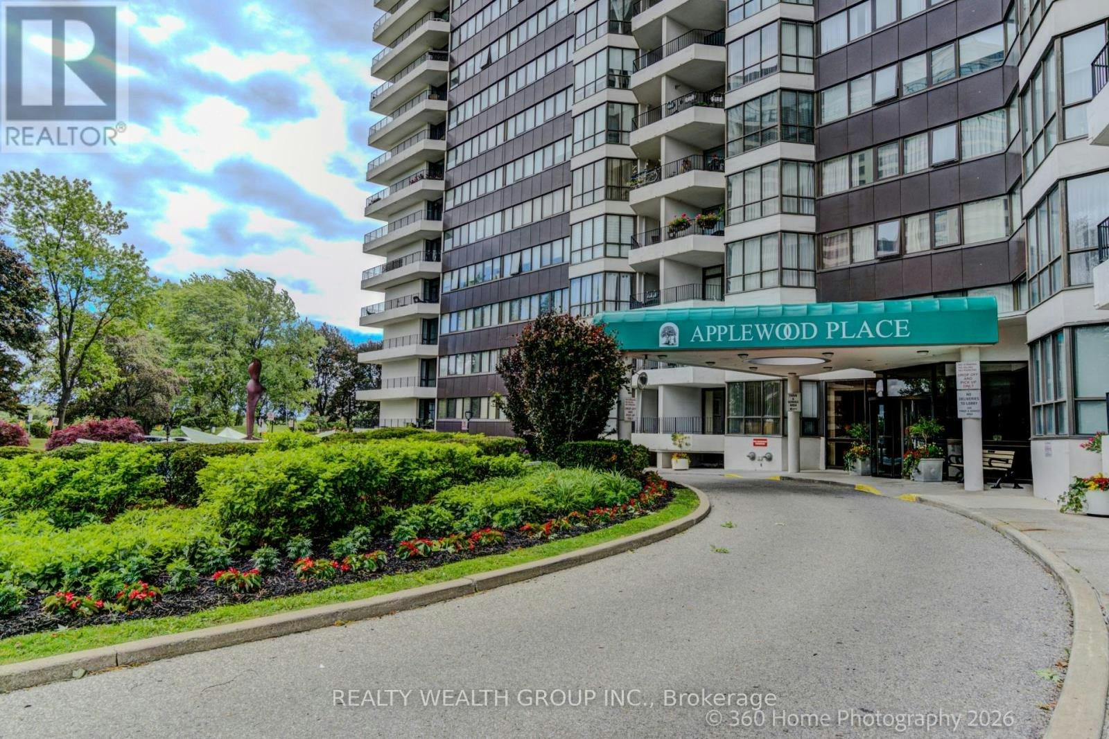 619-1333 Bloor Street, Mississauga, ON, L4Y 3T6