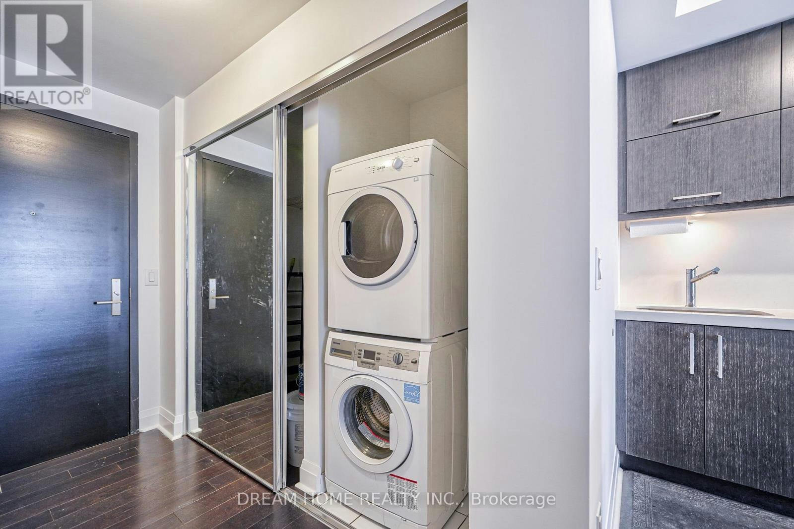 709-1080 Bay Street, Toronto, ON, M5S 0A5 - 14