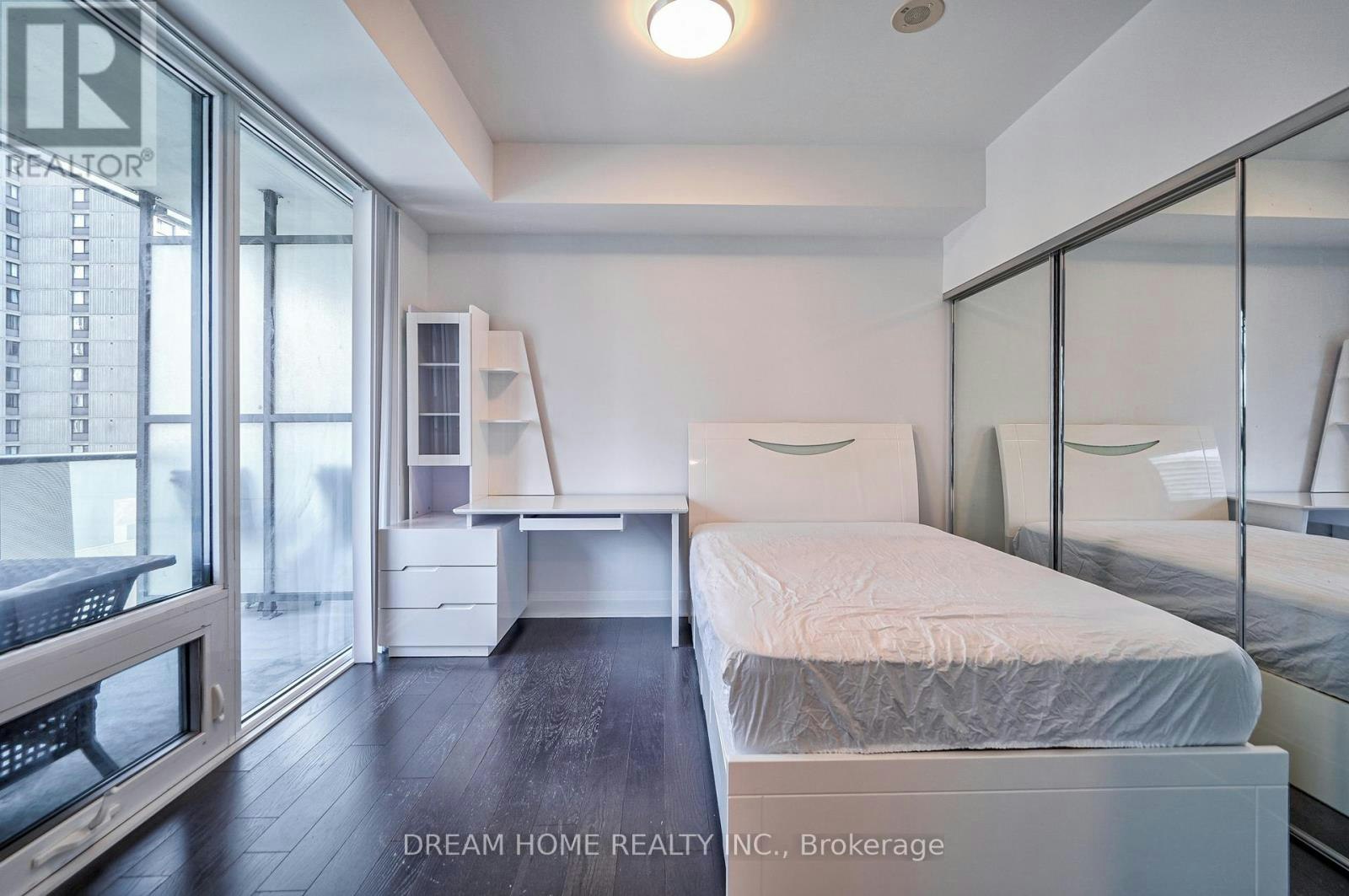 709-1080 Bay Street, Toronto, ON, M5S 0A5 - 10